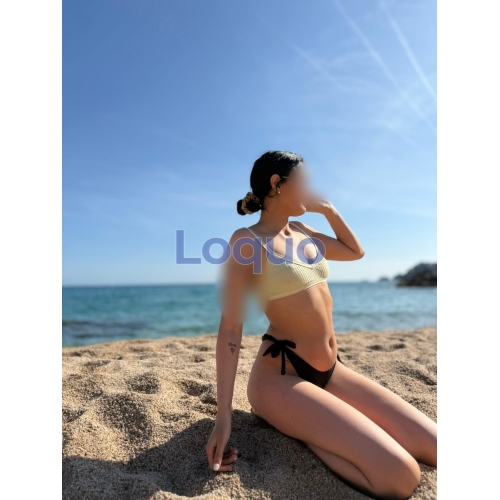 MORENA EXOTICA DELGADA Y ATHLETICA 1