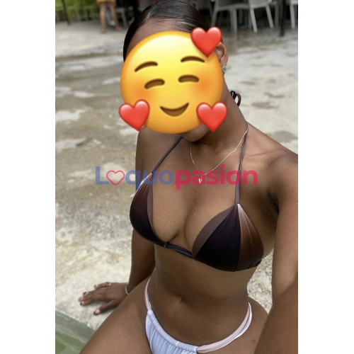 NOVEDAD EN RIBADEO MORENAZA GUAPISIMA CON CUERPO DE ESCANDAL 1